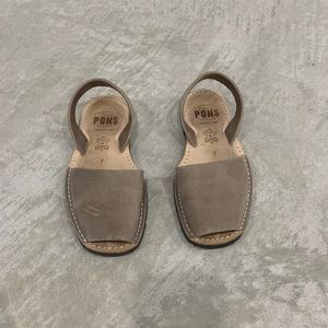 Taupe Pons Avarcas Classic Sandals